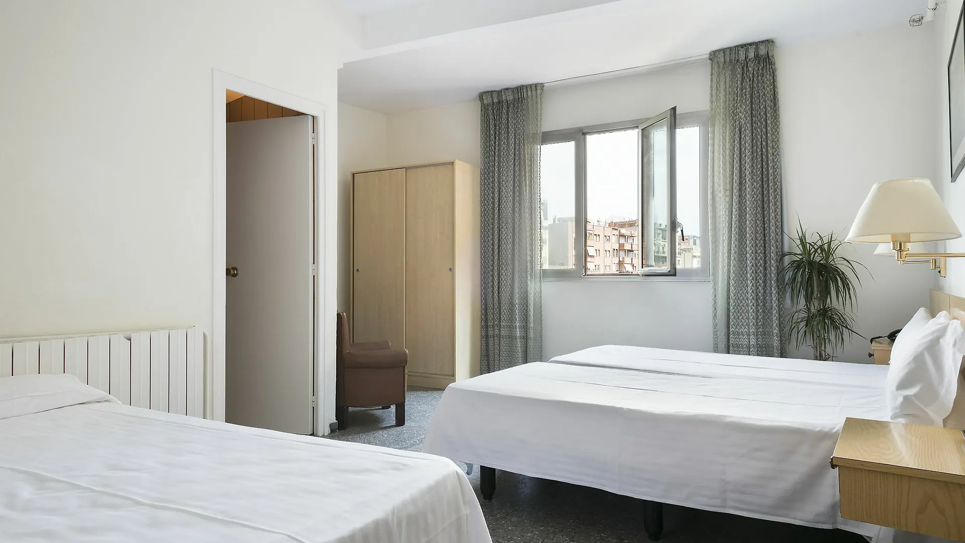 Hotel Climent Barcelona Spain